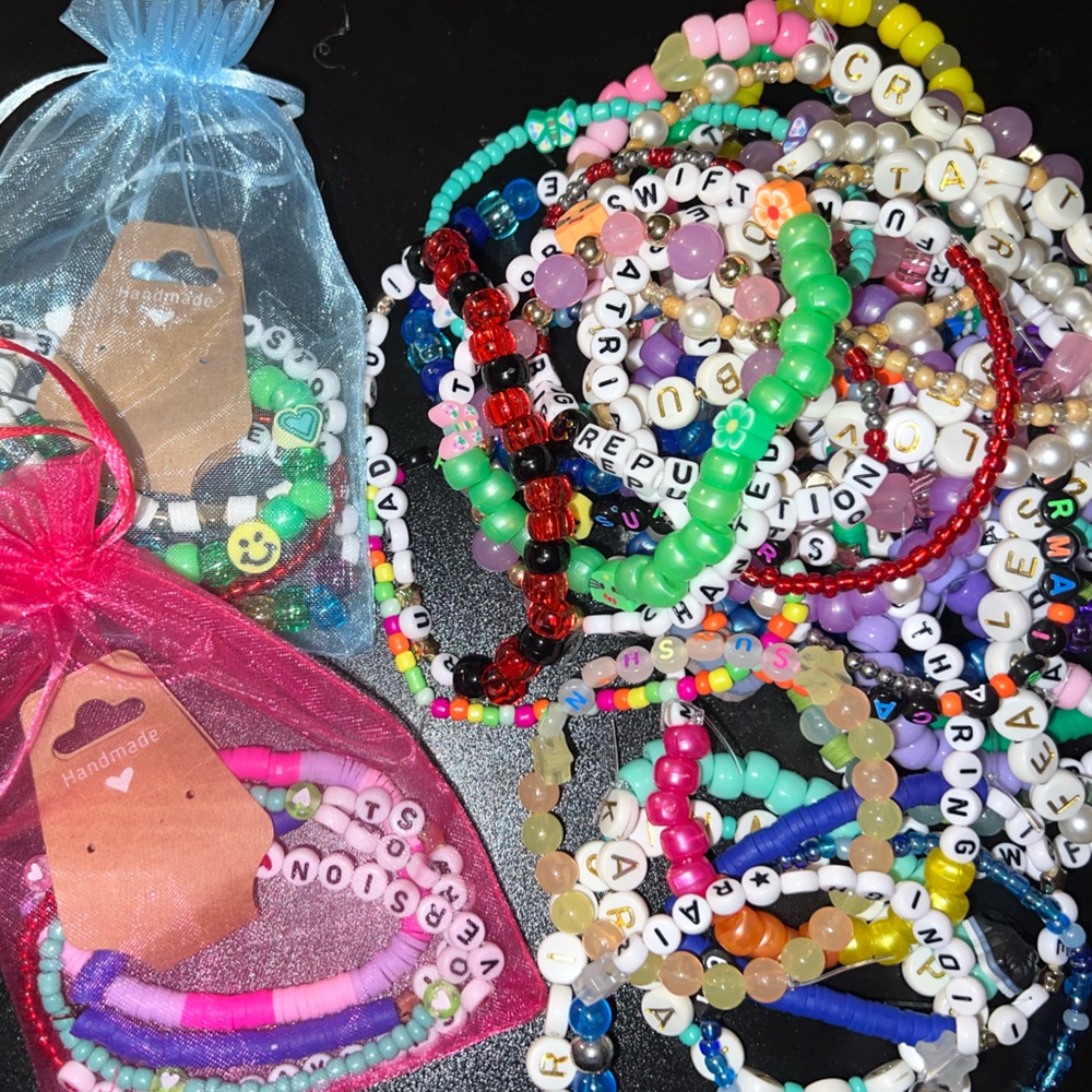 ERAS TOUR FRIENDSHIP BRACELET PACKS